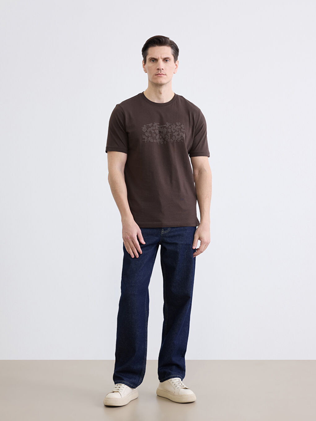 Kahverengi Bisiklet Yaka Baskılı Penye Erkek Tişört-1