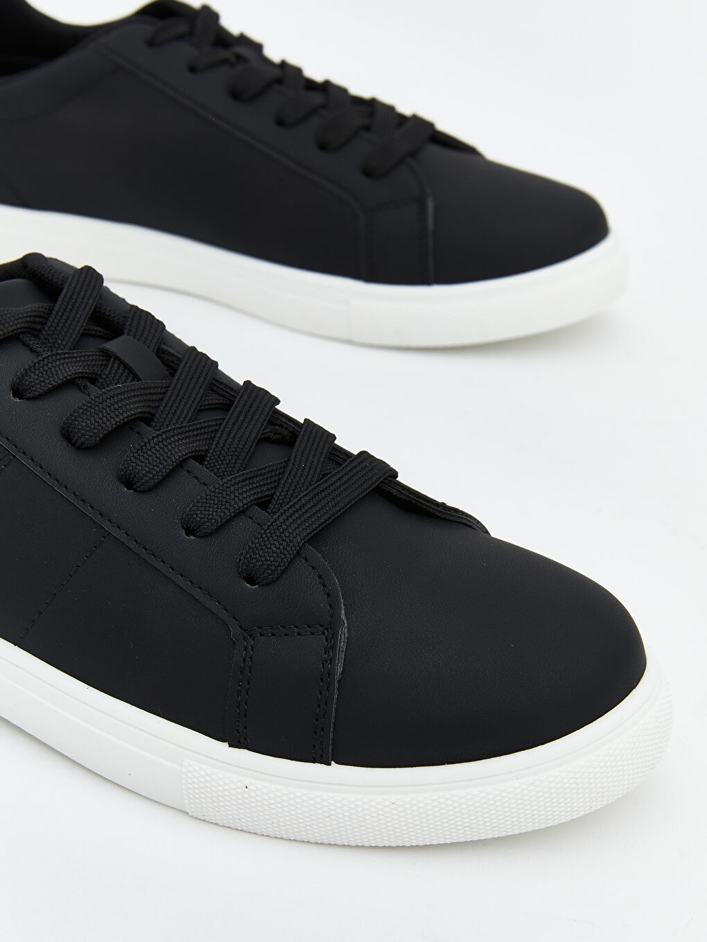 მამაკაცები შავი სპორტული ფეხსაცმელი-2