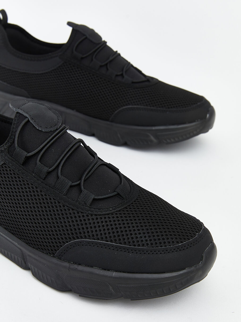 Ерлер қара Кроссовкалар-2