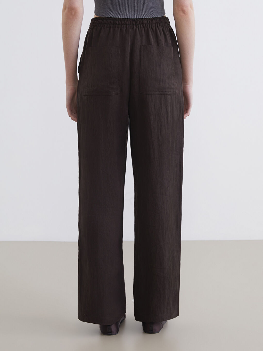 Textured Women's Trousers with Elastic Waistband-3