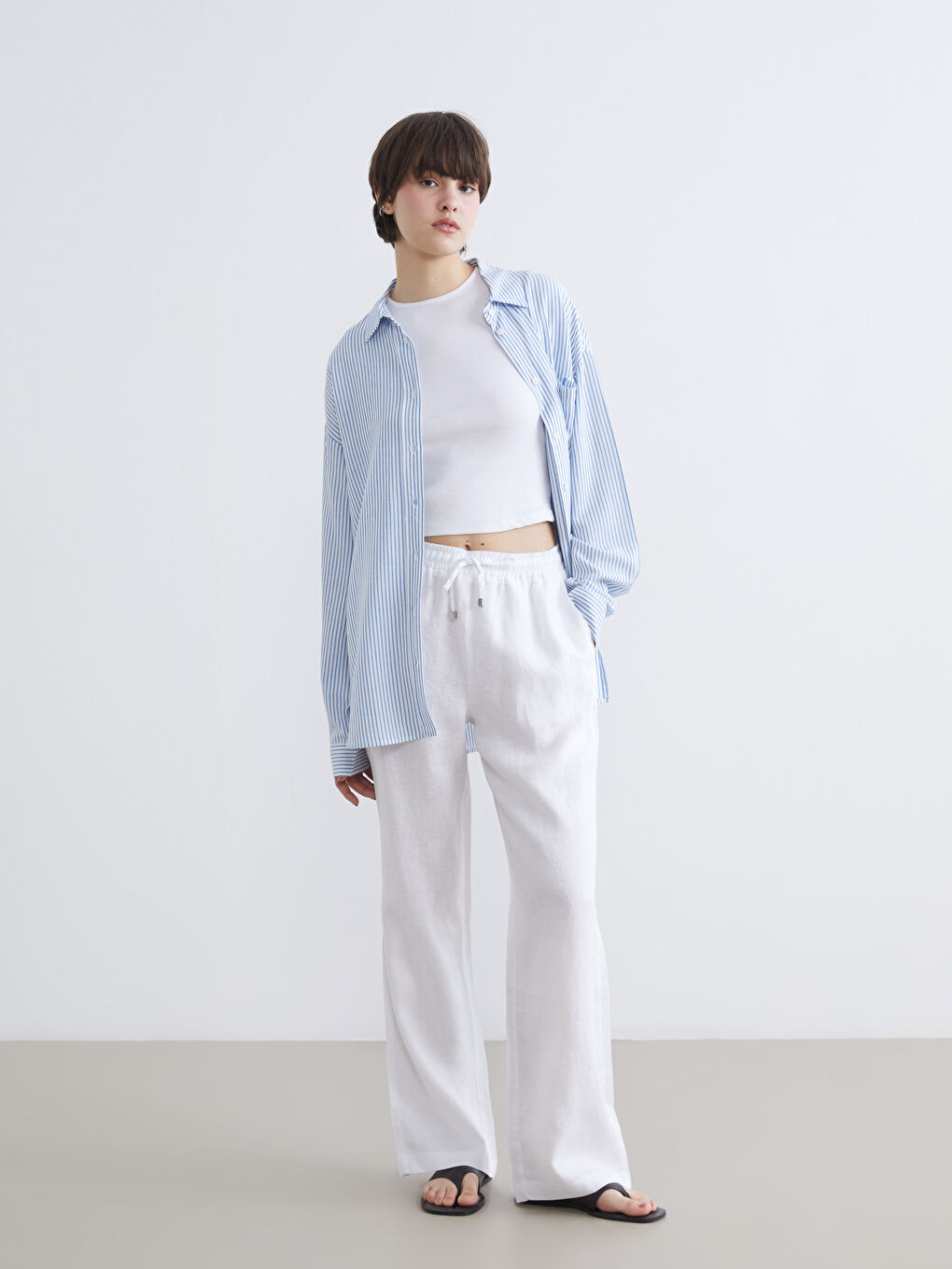 Woman WHITE Trousers