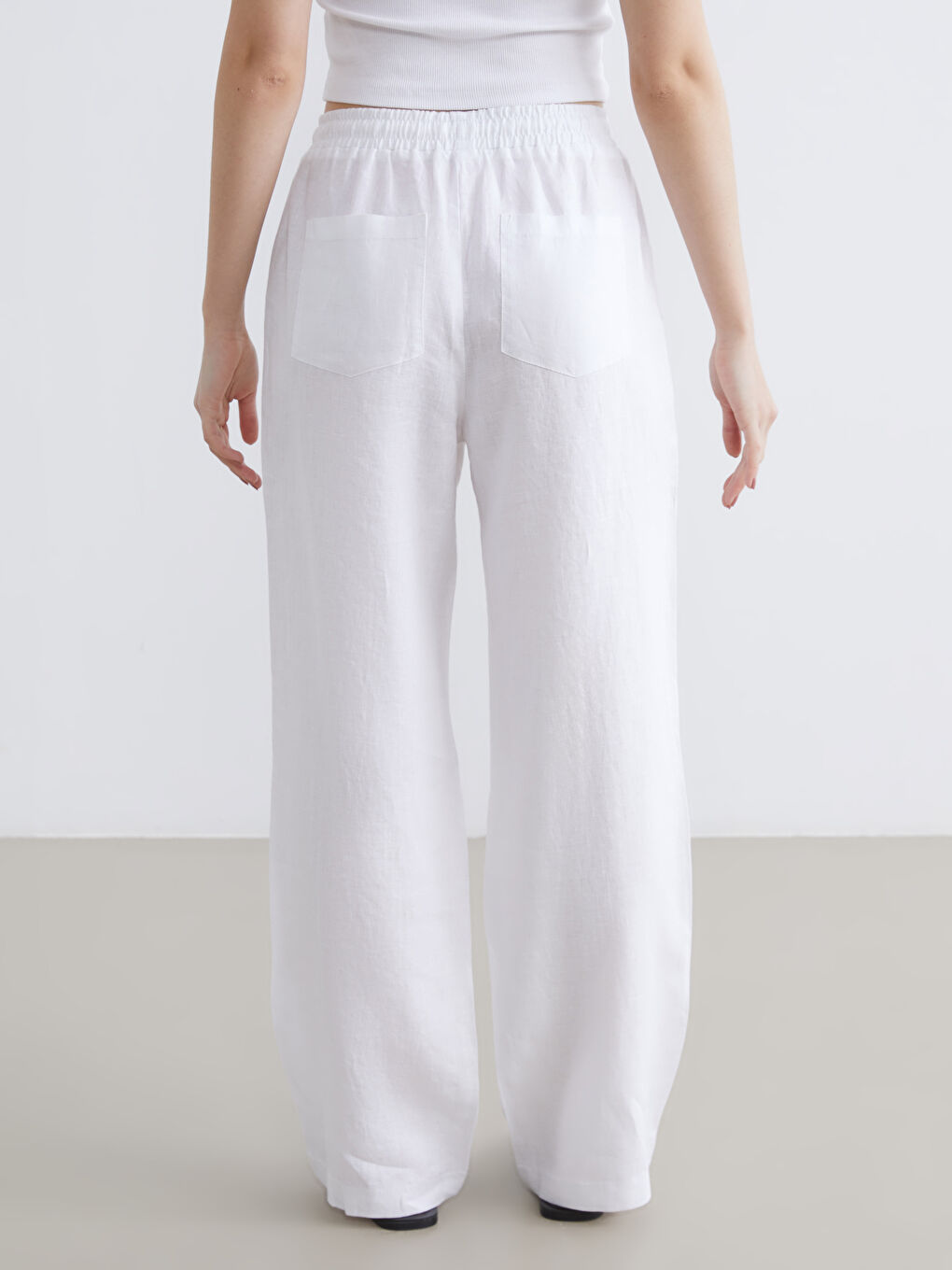 Woman WHITE Trousers-3