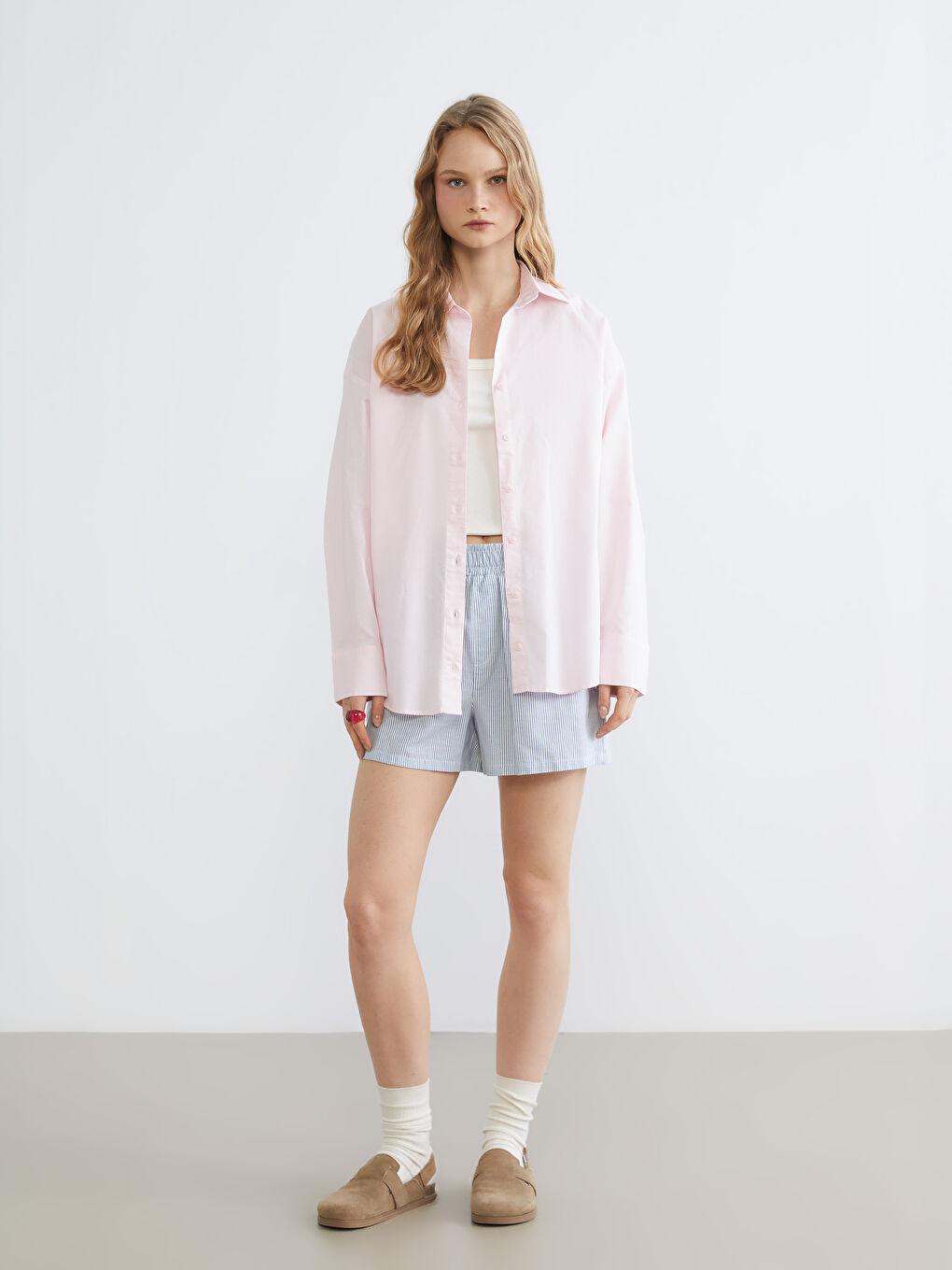 قميص وردي امرأة-1