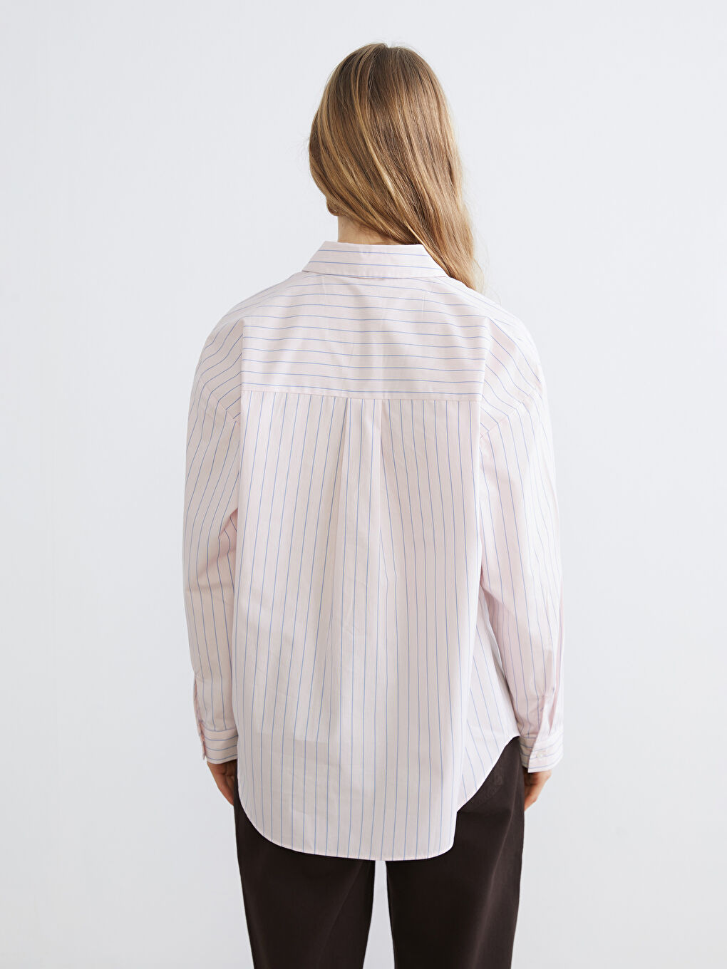 Полосатая поплиновая женская рубашка-2