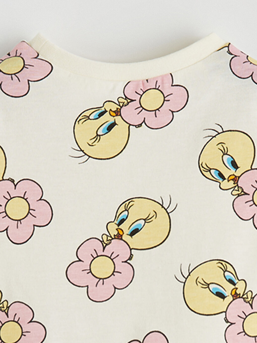 Tweety Print Baby Girl's Blouse and Shorts-4