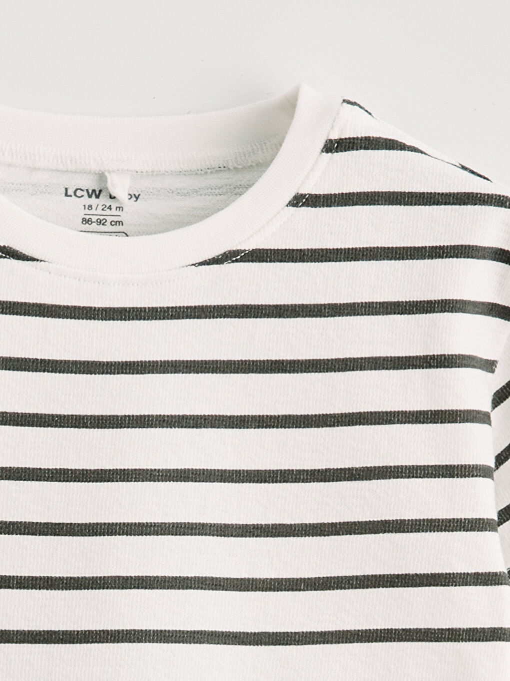 Tricou vărgat și pantaloni scurți pentru bebeluși băieți-2