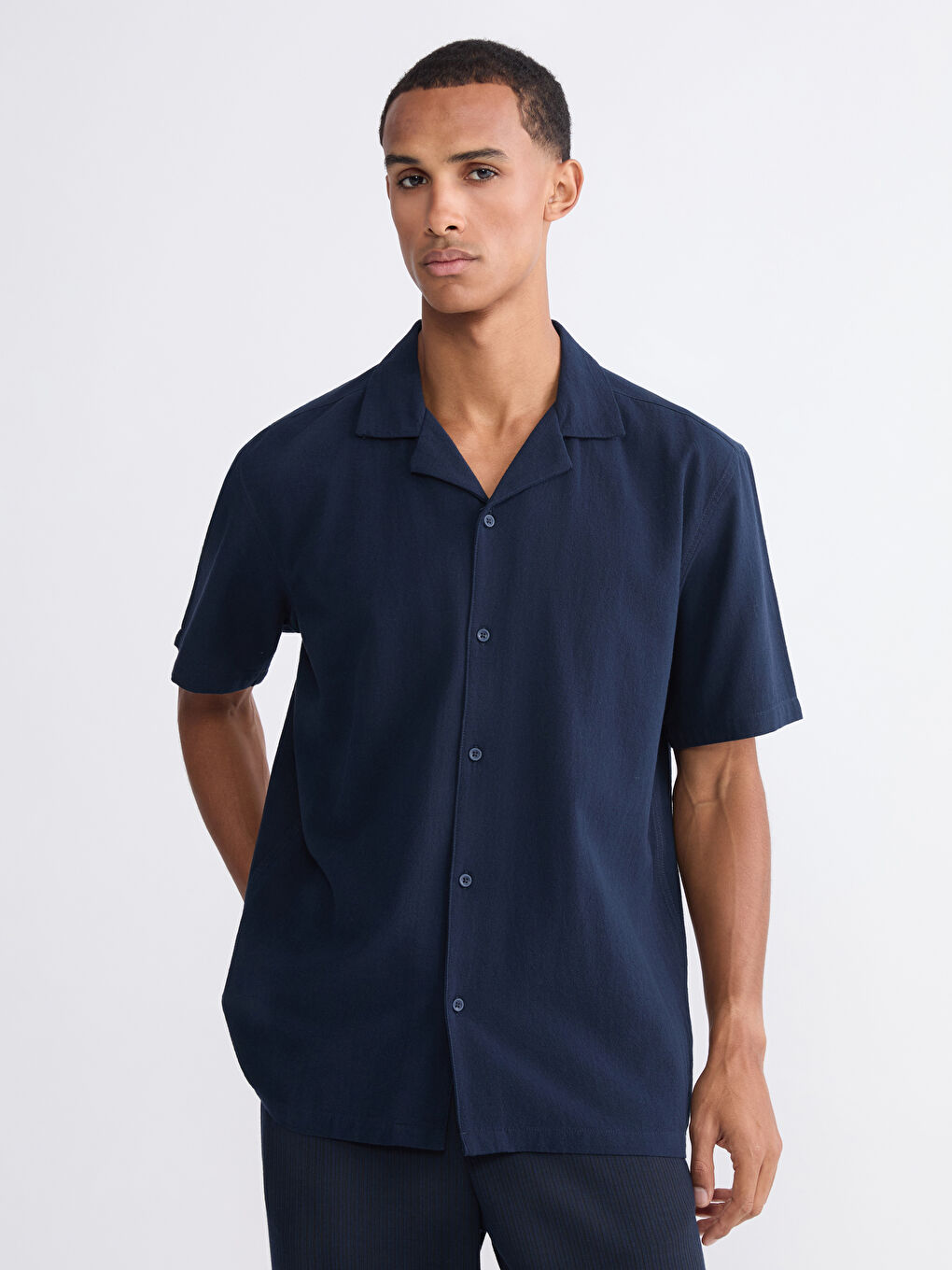 Men's Regular Fit Resort Collar Shirt
