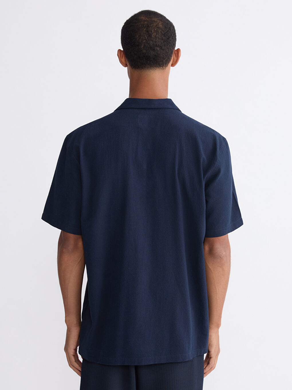 Men's Regular Fit Resort Collar Shirt-3