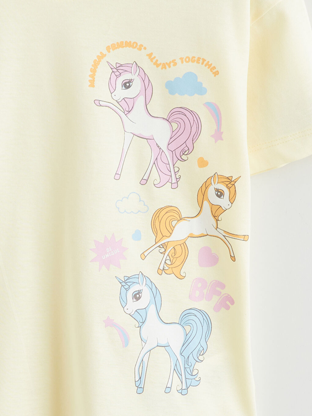 Crew Neck Printed Girls' Pyjama Set with Shorts-5