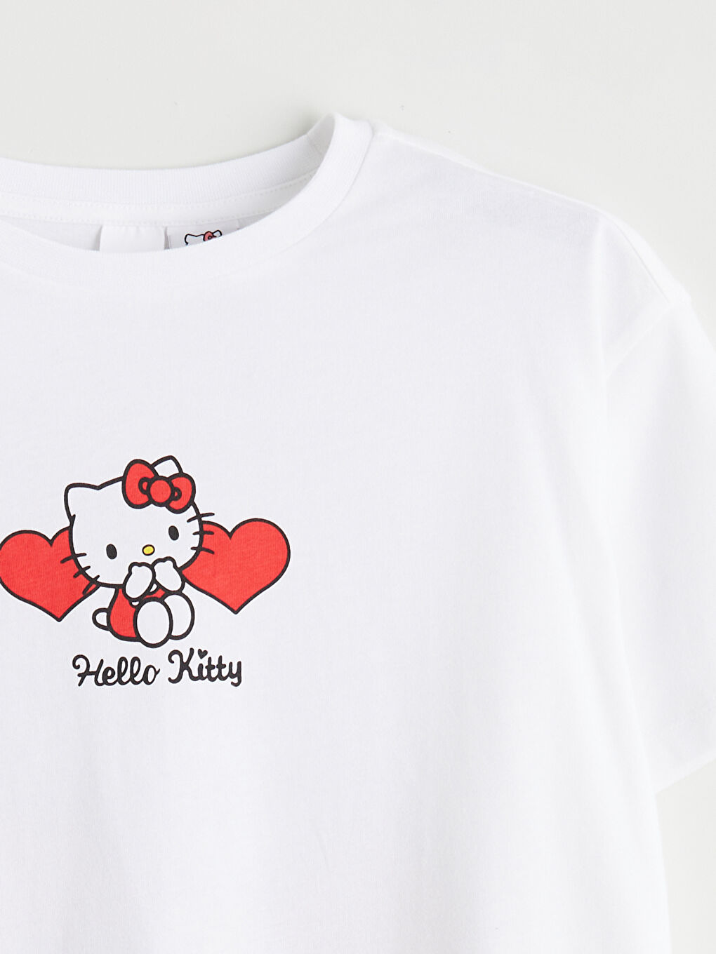 ჰელო კიტის პრინტიანი მაისური გოგონებისთვის-2