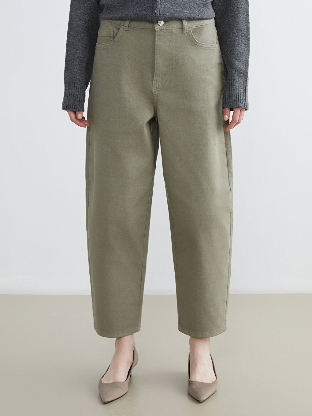 High Waist Baggy Fit Women's Jeans-1