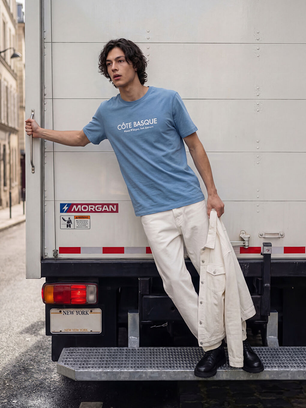 მრგვალი საყელო ნაბეჭდი მამაკაცის მაისური