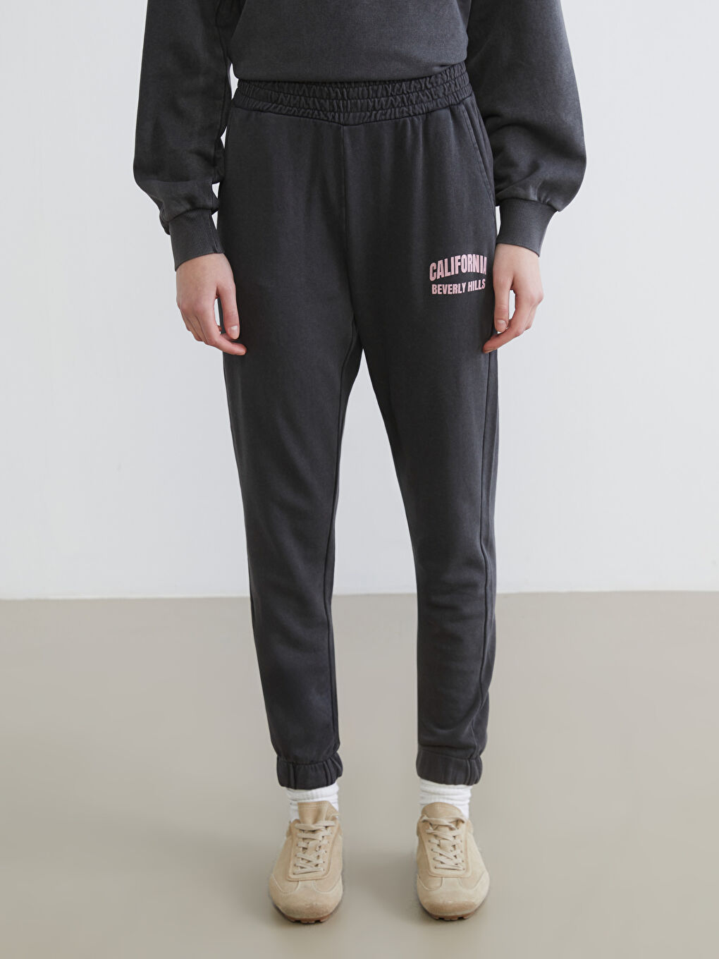 ქალი ანტრაციტი ჯოგერ სპორტული შარვალი-1