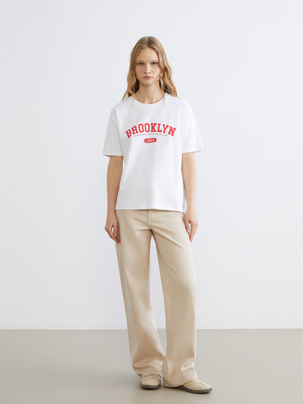 Әйелдер ақ Футболка-1