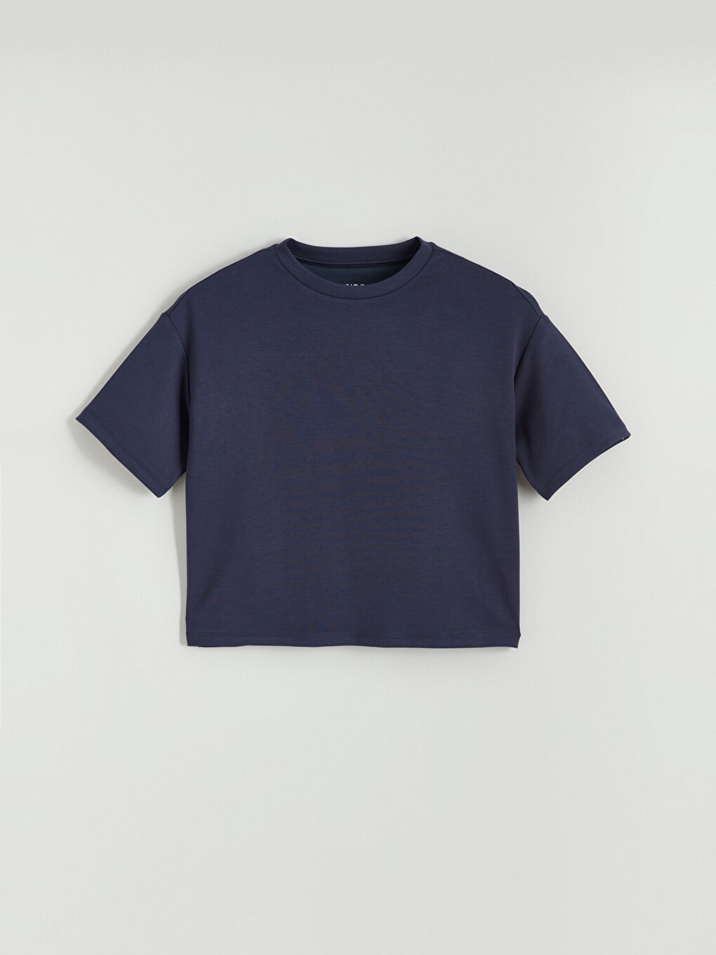 Жұмсақ жанасымды оверсайз футболка.-4