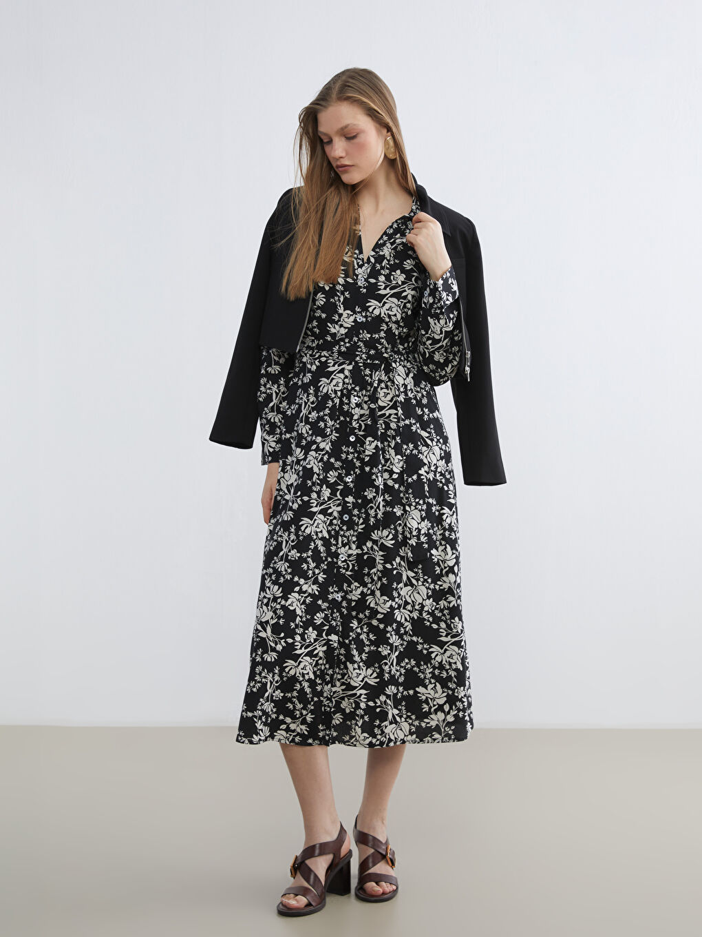 Гүлді өрнекті поплин жейде-көйлек белдікпен