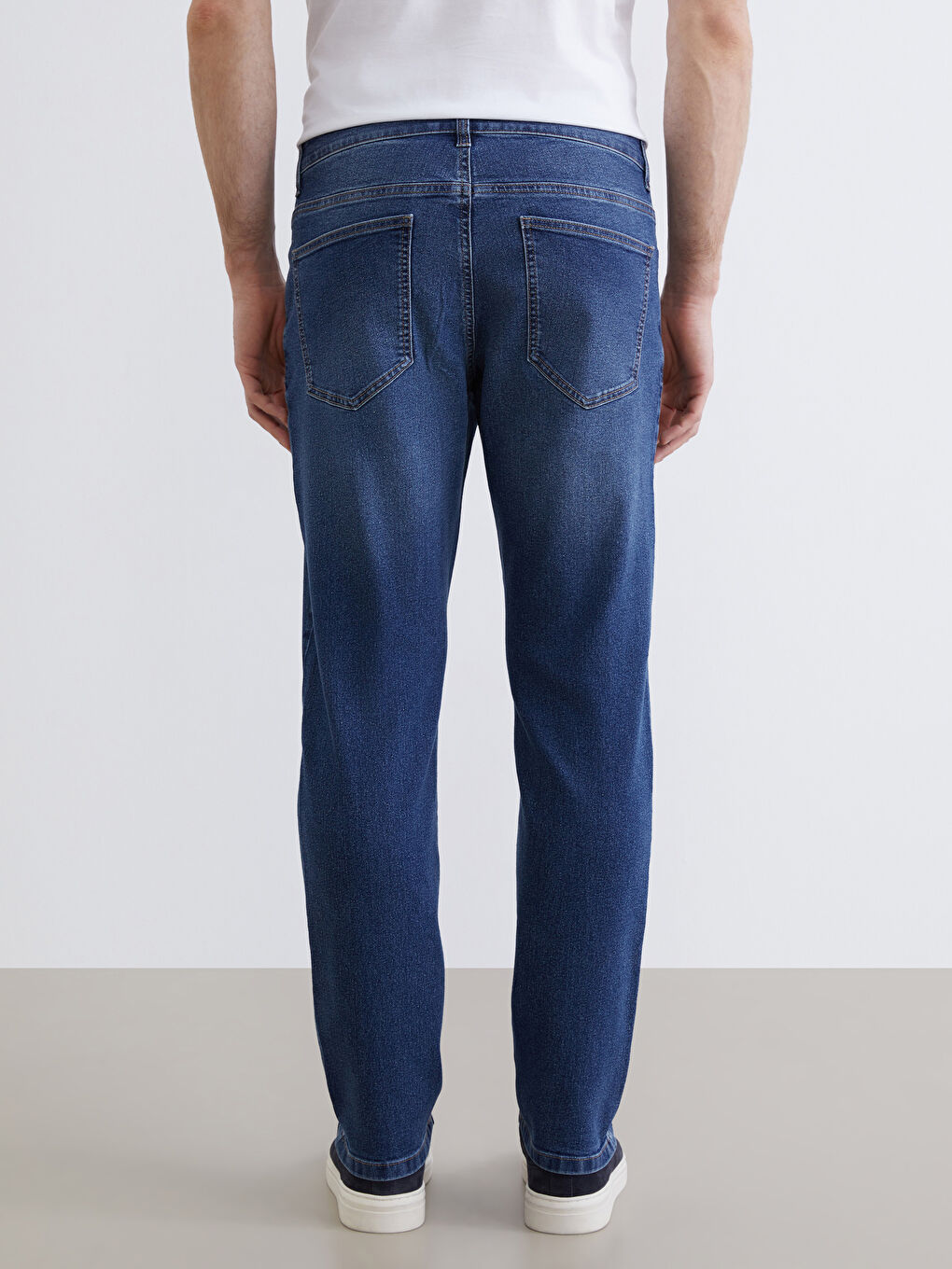 მამაკაცები მუქი ლურჯი ჯინსი-3