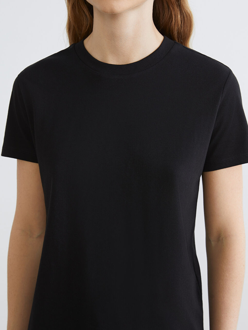 Женская футболка с круглым вырезом-2