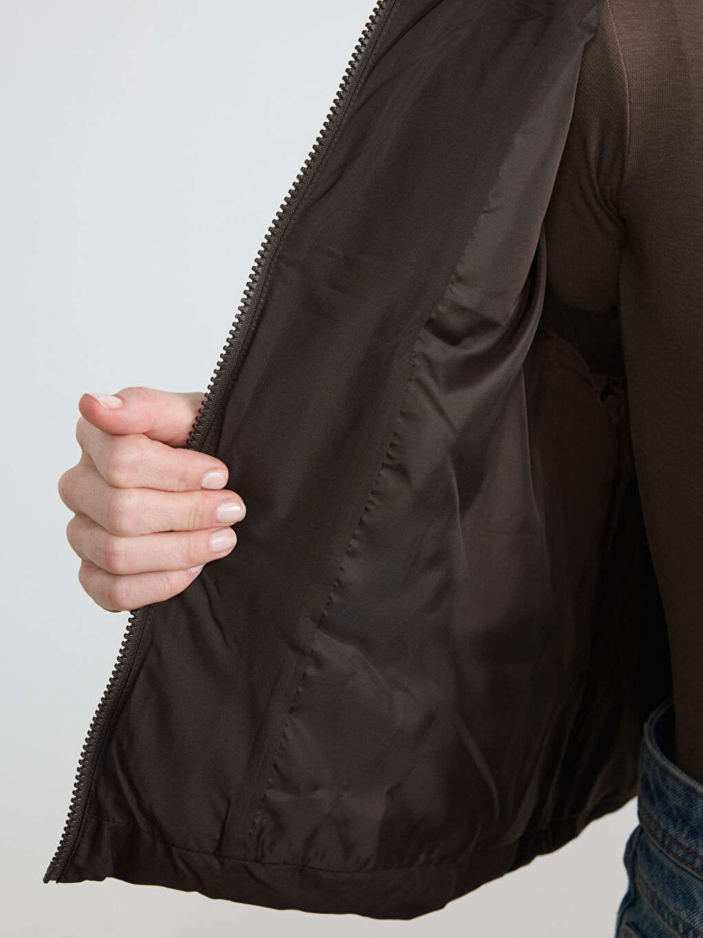 Kahverengi Dik Yaka Kadın Şişme Yelek-3