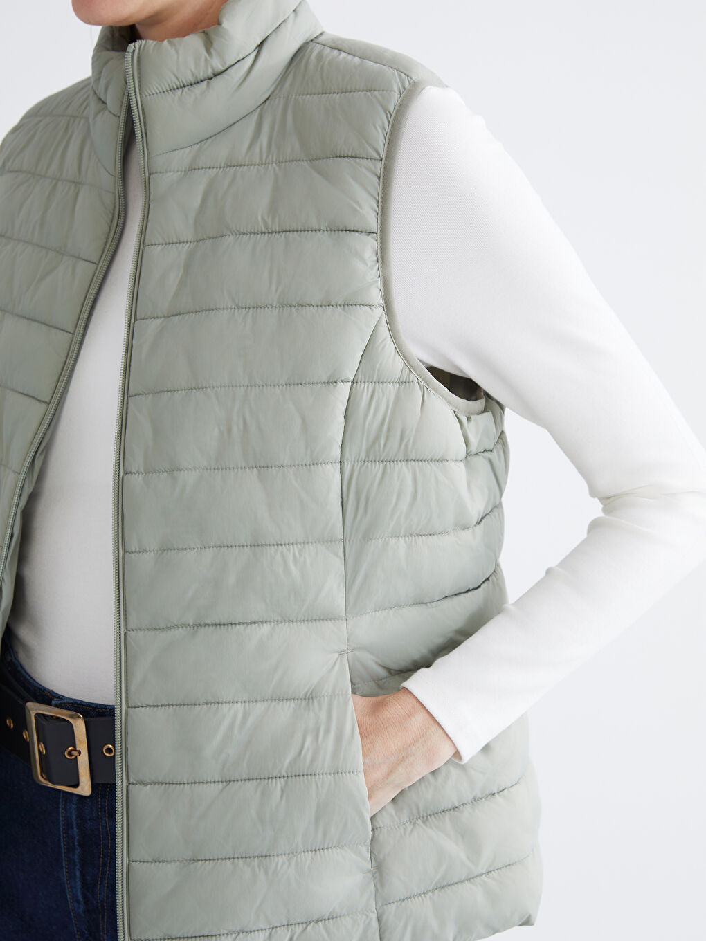 Women's Stand Collar Puffer Vest-2