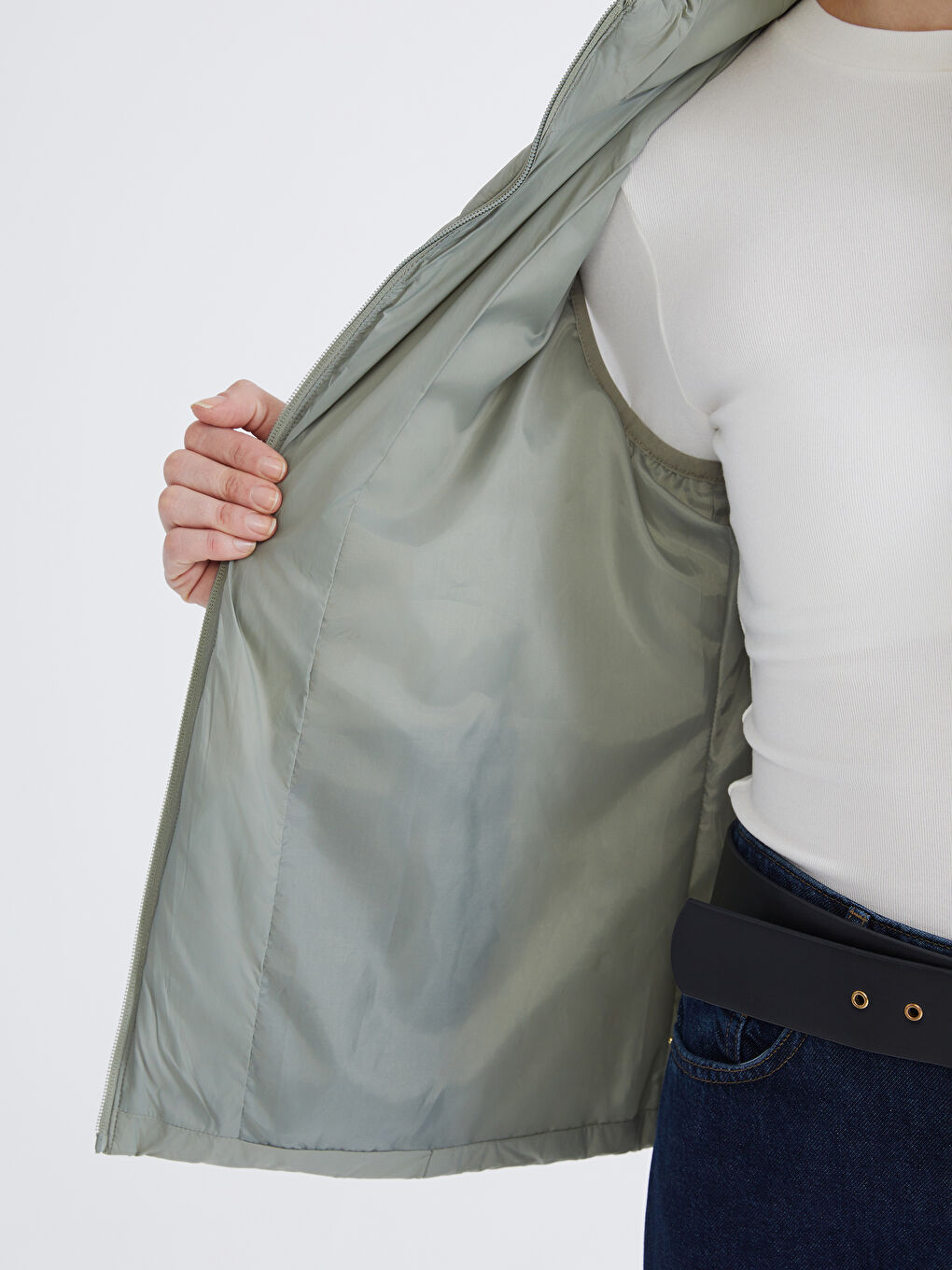 Women's Stand Collar Puffer Vest-3