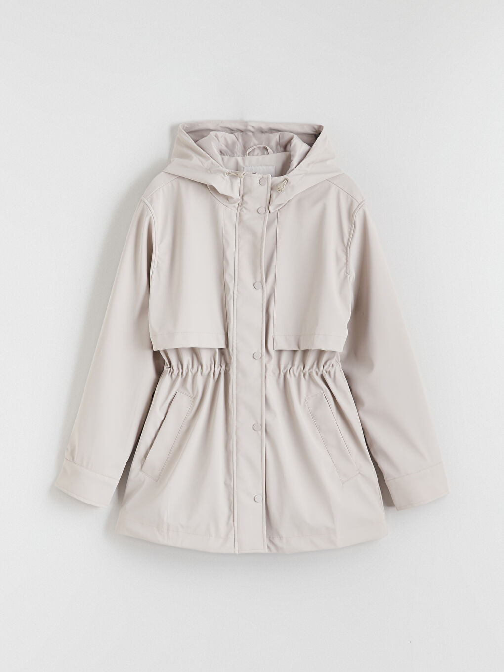 Bej Kapüşonlu Kadın Deri Görünümlü Yağmurluk-6