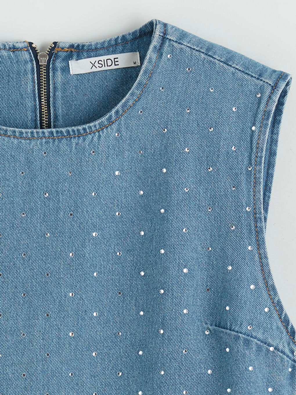 Rochie Mini din Denim cu Guler Rotund și Încrustată cu Ștrasuri-5