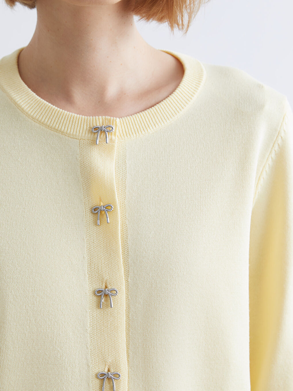 მრგვალი საყელო მოკლე ქალებისთვის ტრიკოტაჟი კარდიგანი-2