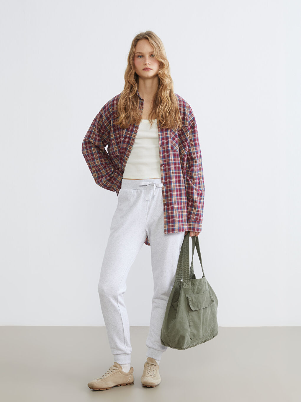 Women's Jogger Sweatpants with Elastic Waistband