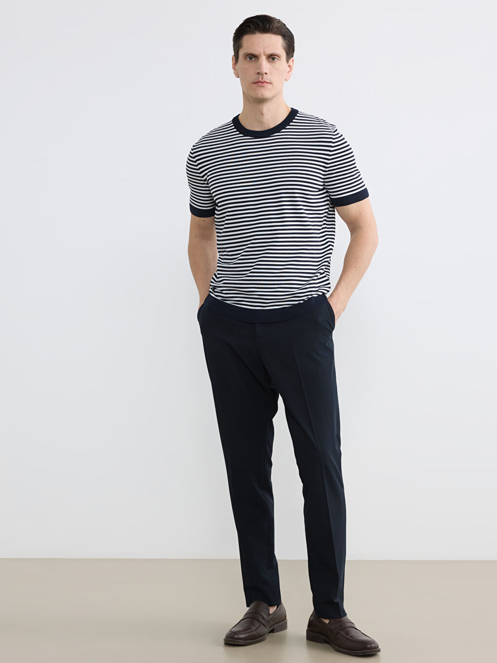 Ekru Bisiklet Yaka Çizgili Kısa Kollu Erkek Triko Kazak-1