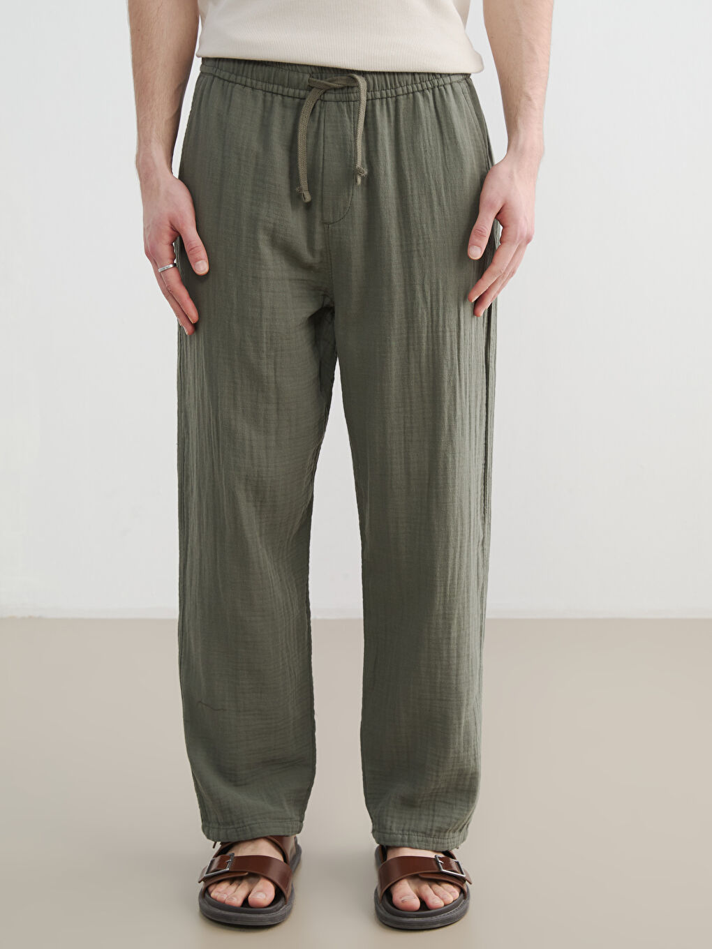 Мужские брюки из муслина свободного кроя-1