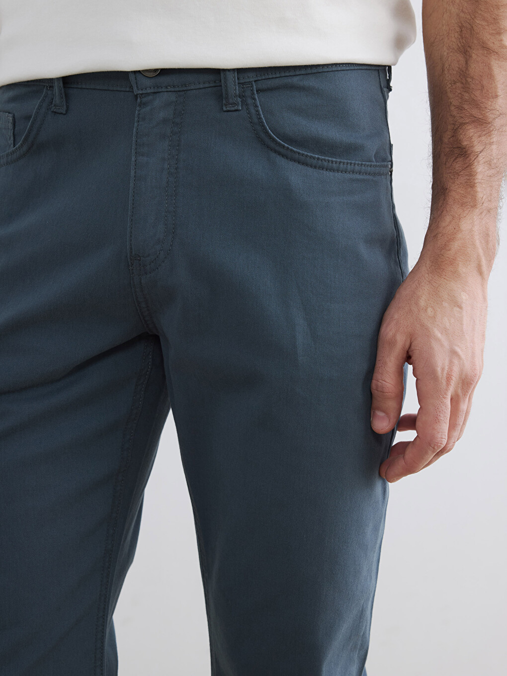 Pantalon chino homme en gabardine coupe slim-2