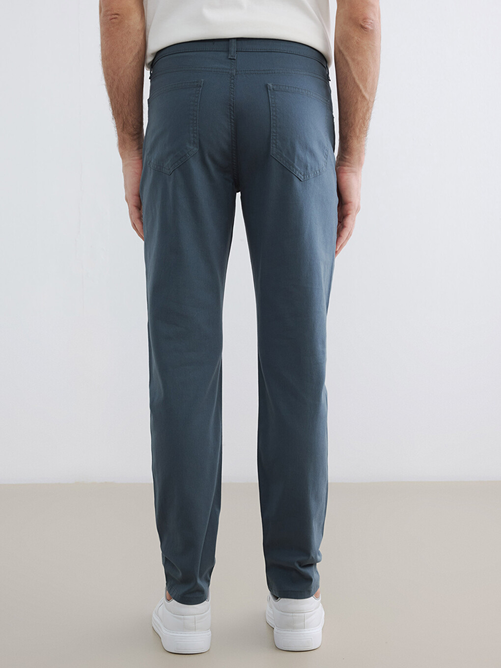 Pantalon chino homme en gabardine coupe slim-3