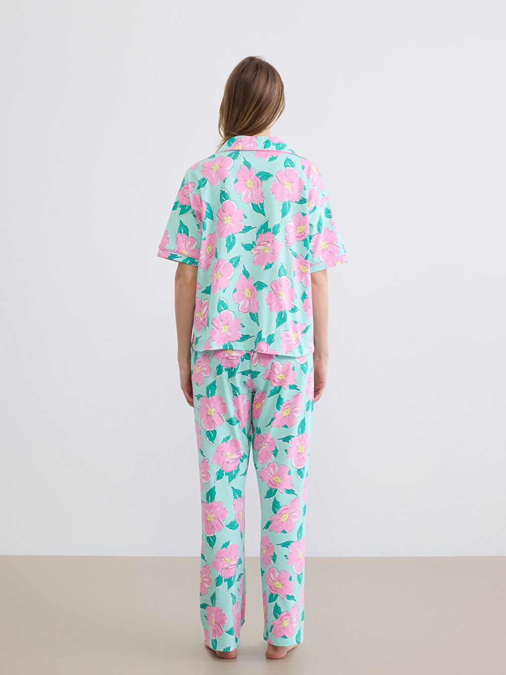 Turkuaz Gömlek Yaka Çiçekli Kadın Pijama Takımı-3