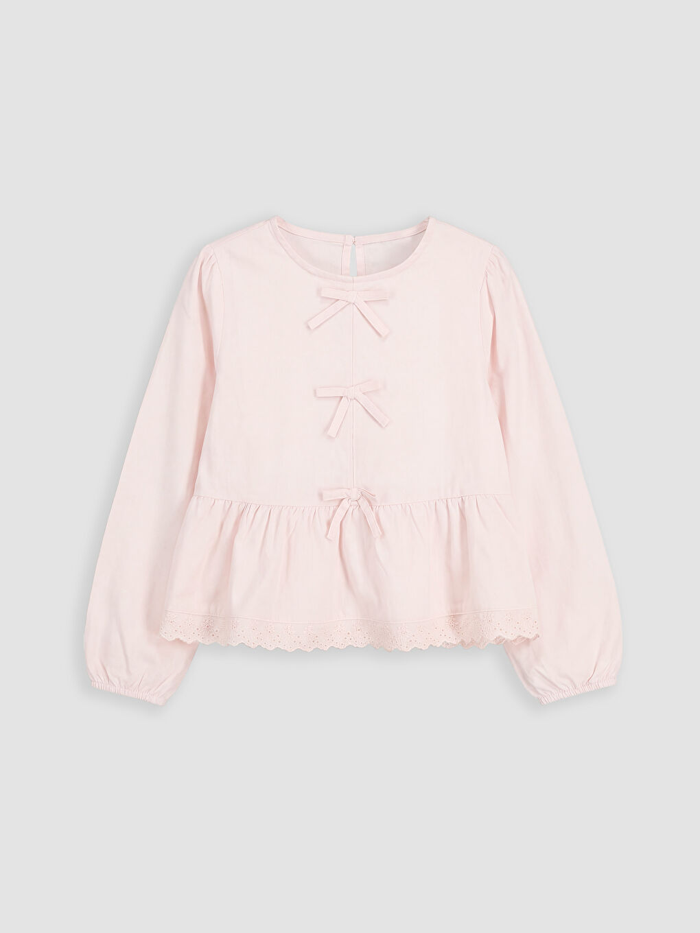 بلوزة بنات بكول مدور وتفاصيل ديال فيونكة