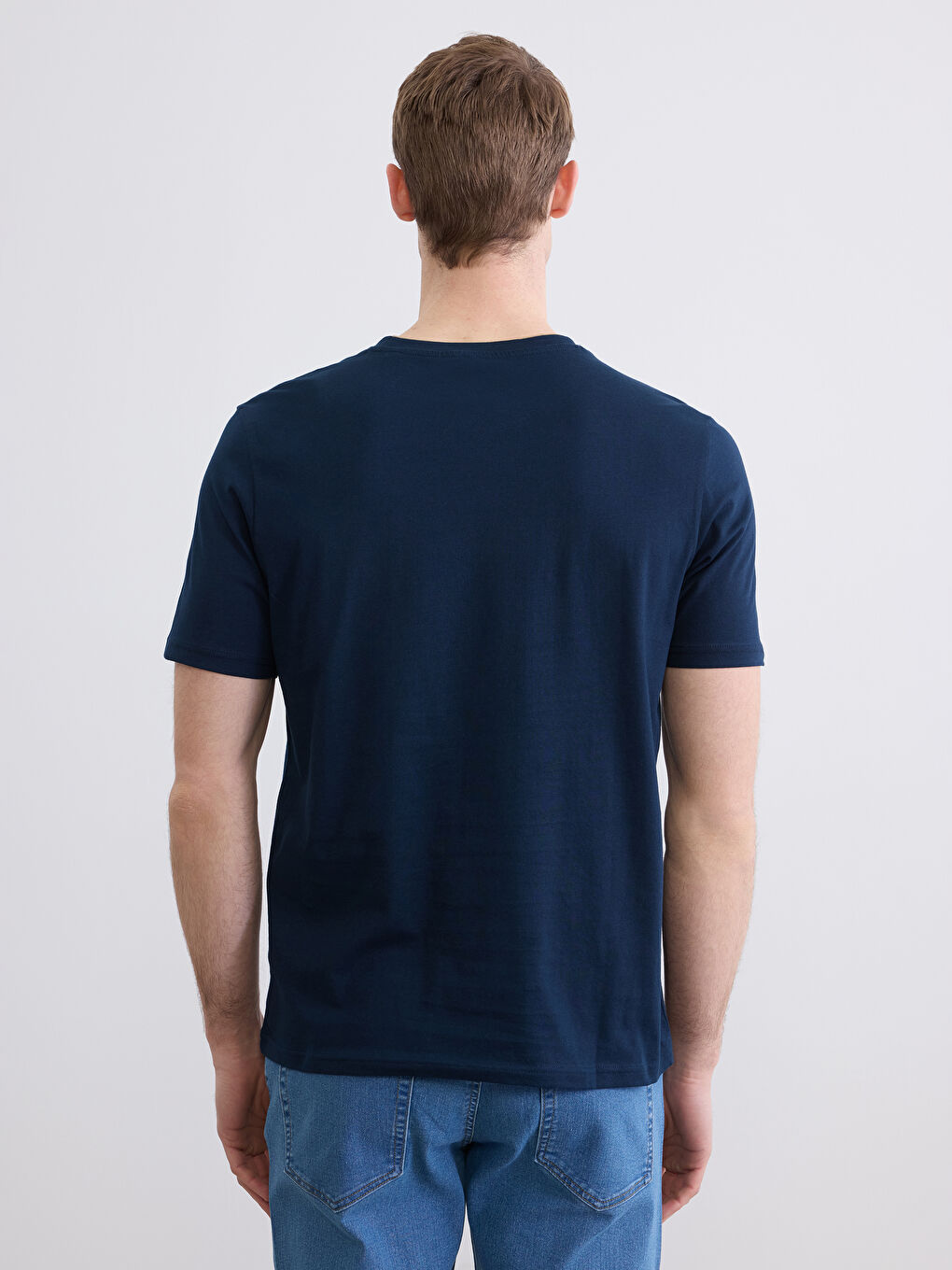 მამაკაცები მუქი ლურჯი მაისურები და ზედები-3