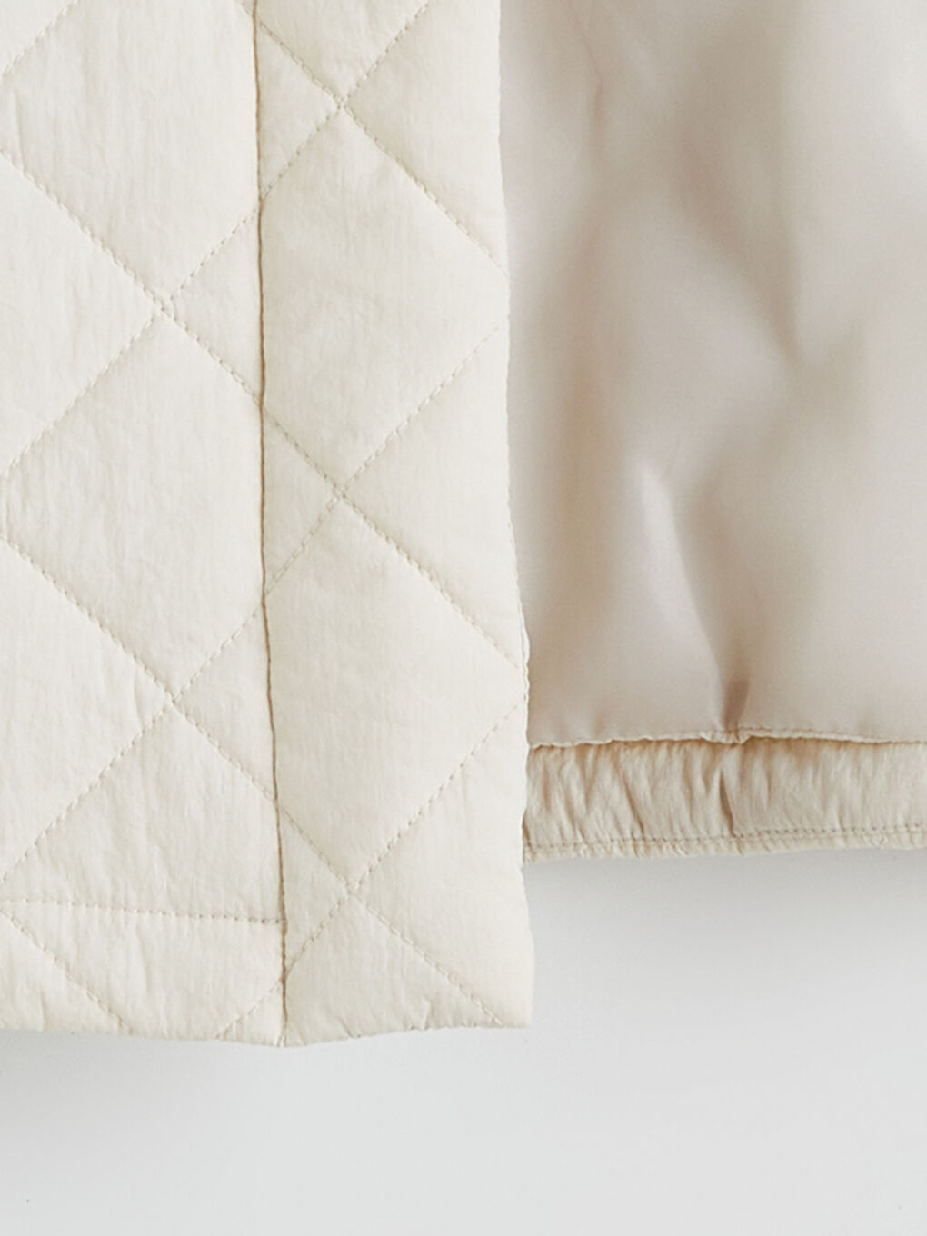 معطف منفوخ بيج فاتح / ايكرو امرأة-6