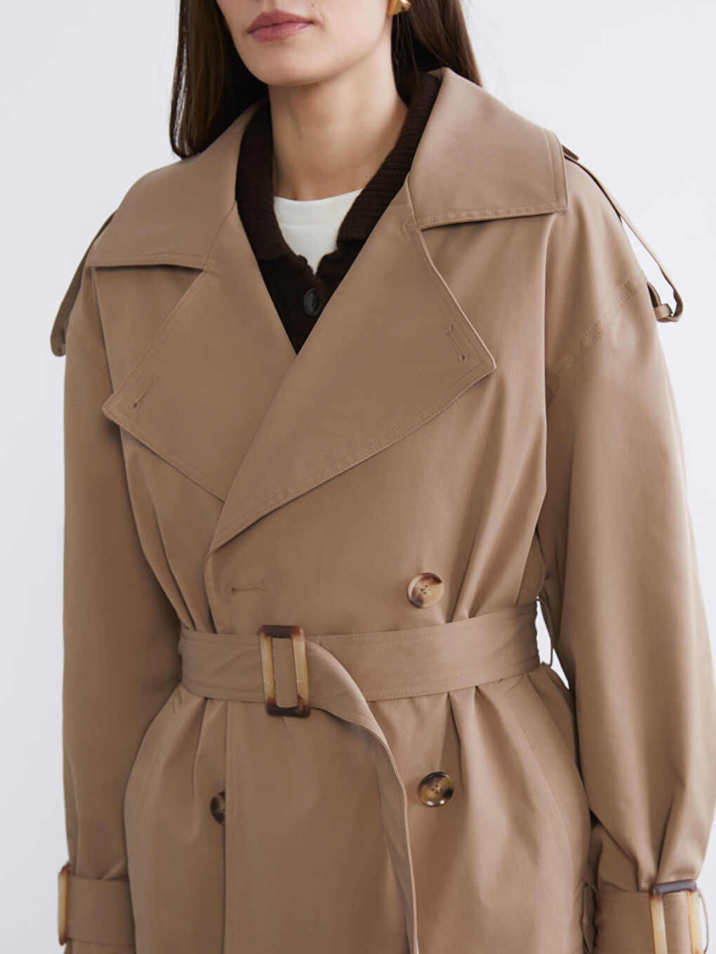 Bej Kruvaze Yaka Kadın Trençkot-2