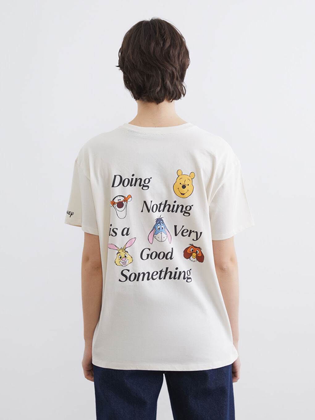 T-shirt pour Femmes à Col Rond Imprimé Winnie l'ourson-3