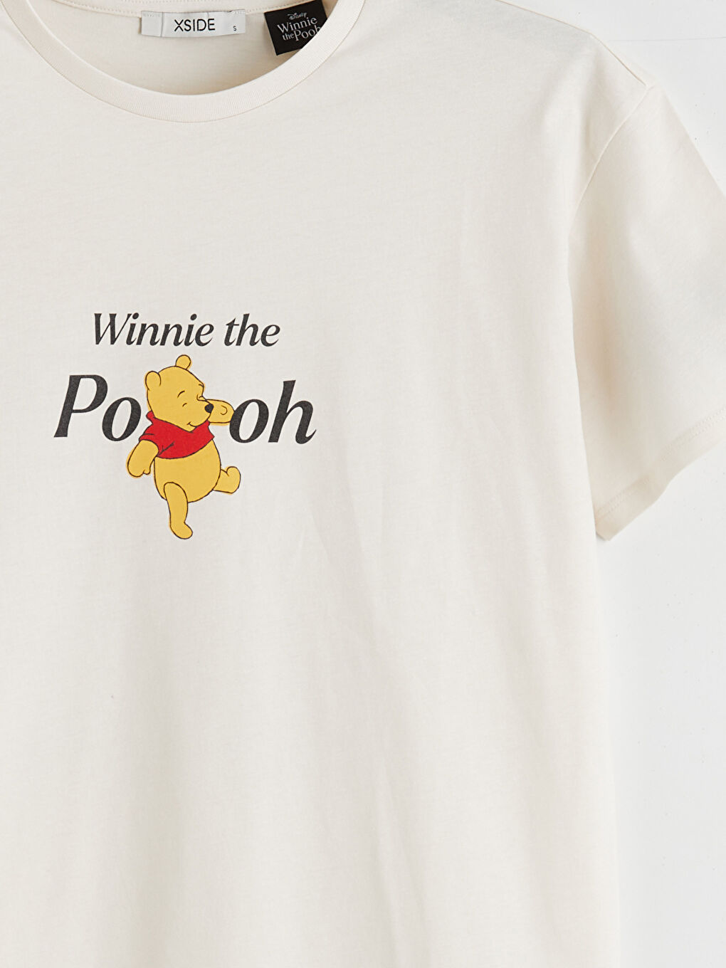 T-shirt pour Femmes à Col Rond Imprimé Winnie l'ourson-6