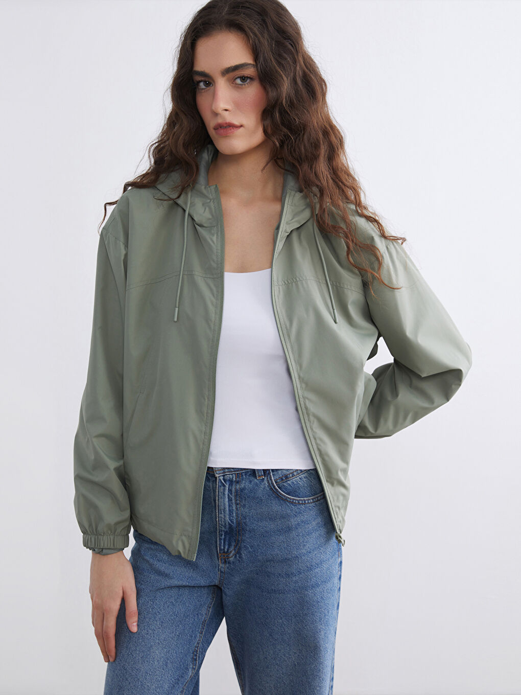 Haki Kapüşonlu Oversize Kadın Yağmurluk