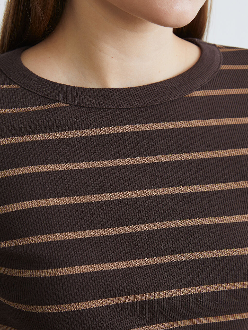 Kahverengi Bisiklet Yaka Çizgili Kadın Body-2