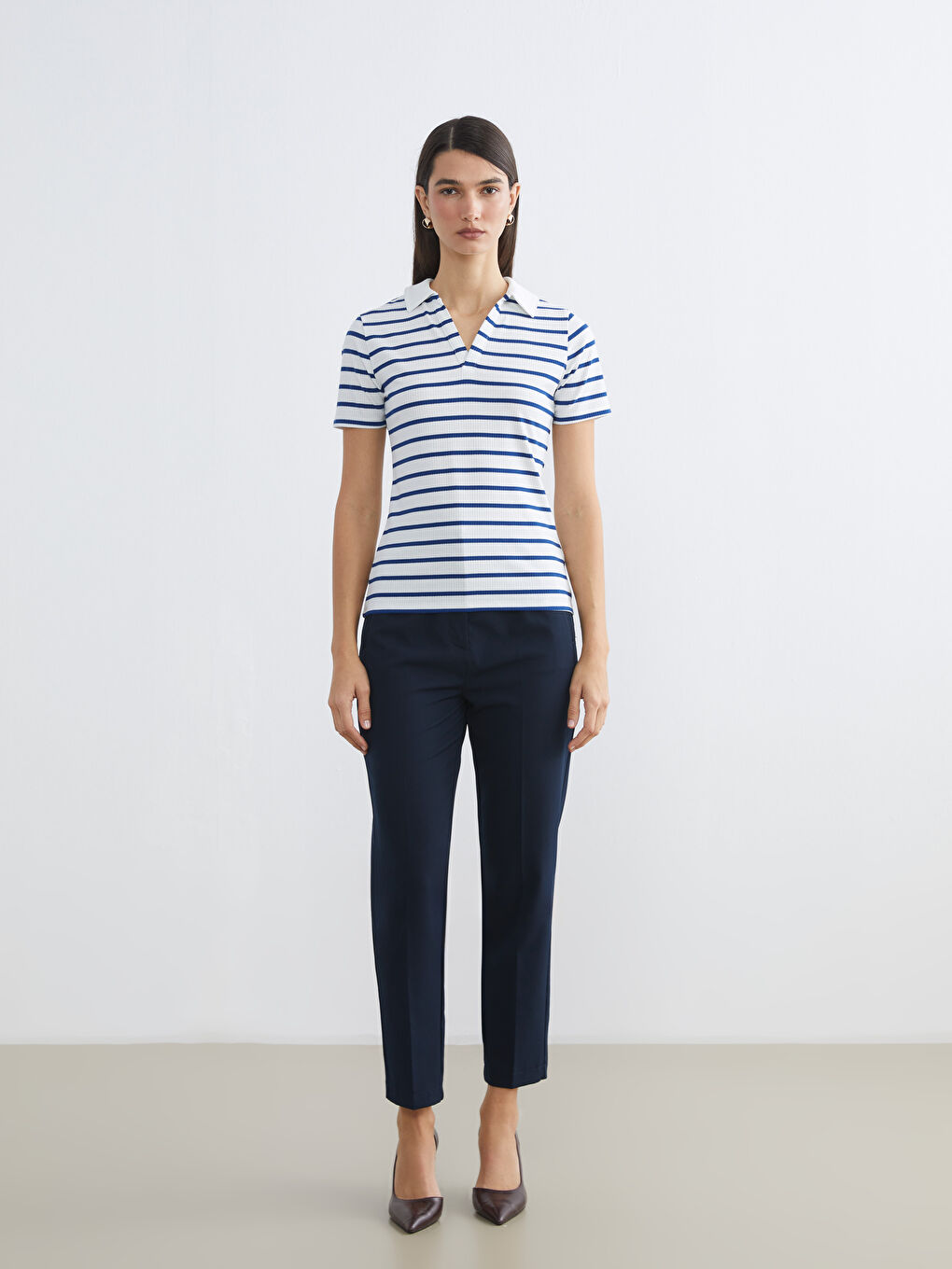 Polo Yaka Çizgili Kadın Tişört-1