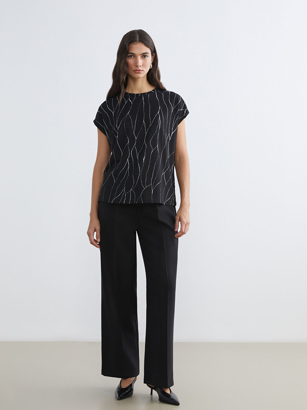 Woman BLACK T-Shirt-1