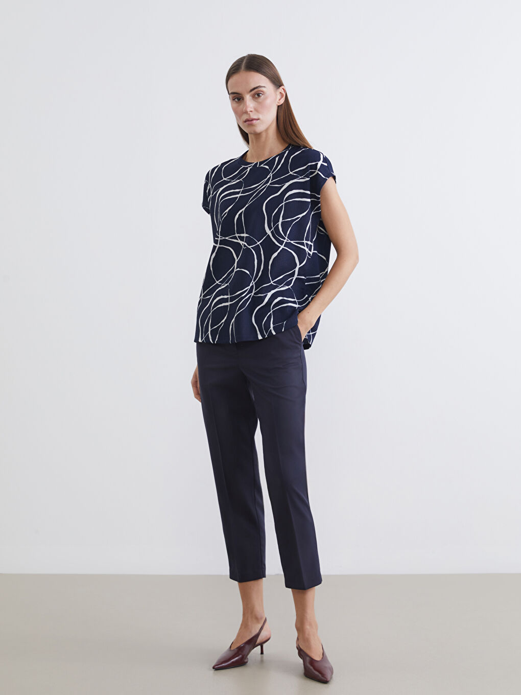 Woman NAVY T-Shirt-1