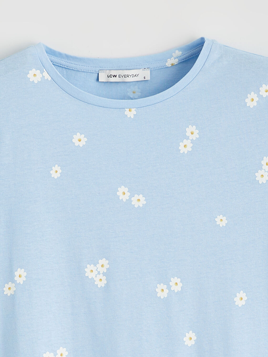 Женская футболка с цветочным принтом-5