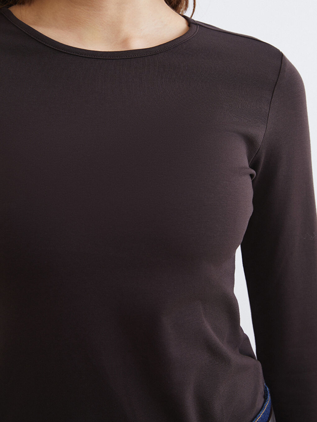 Женская футболка с круглым вырезом-3