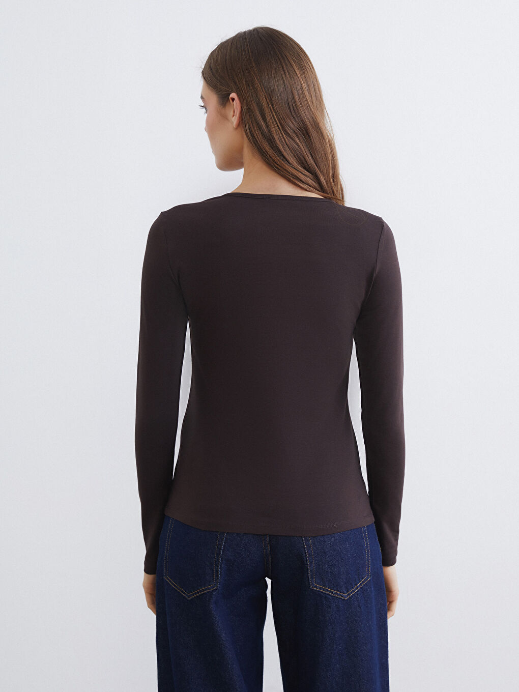 Женская футболка с круглым вырезом-4