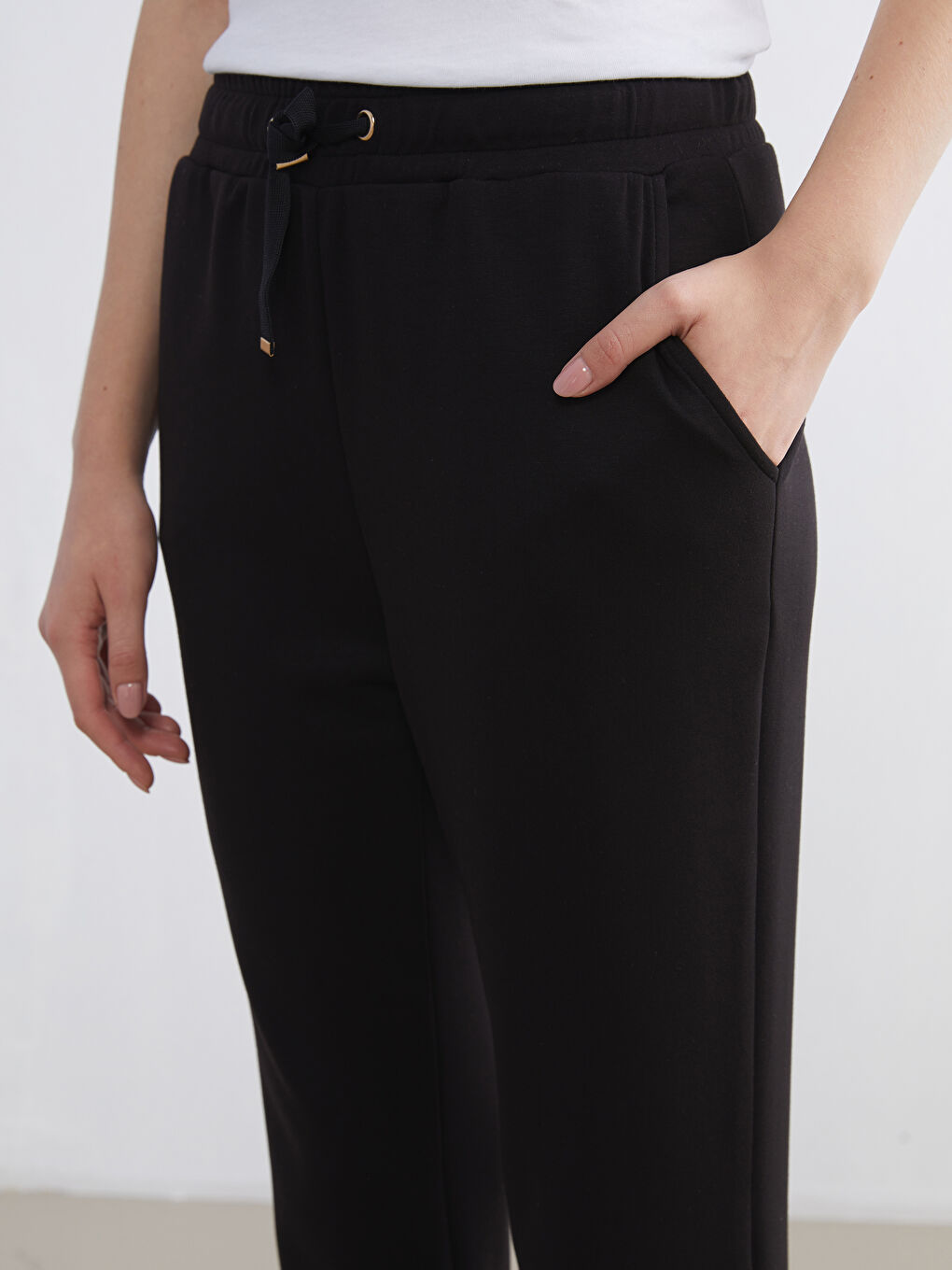 Siyah Beli Lastikli Soft Touch Kadın Eşofman Altı-2