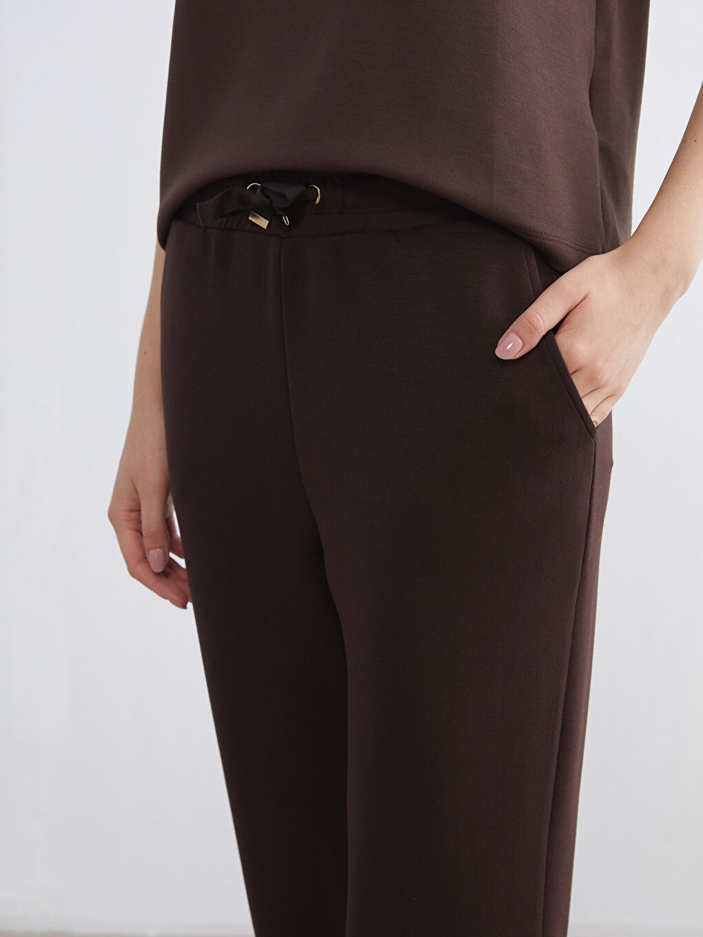 Kahverengi Beli Lastikli Soft Touch Kadın Eşofman Altı-2